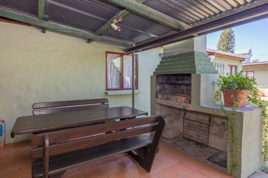 8 Bedroom Property for Sale in Table View Western Cape
